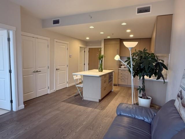 537 3563 Ross Drive