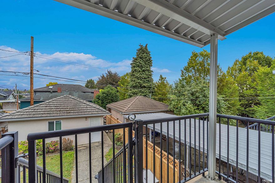 1988 Nanaimo Street