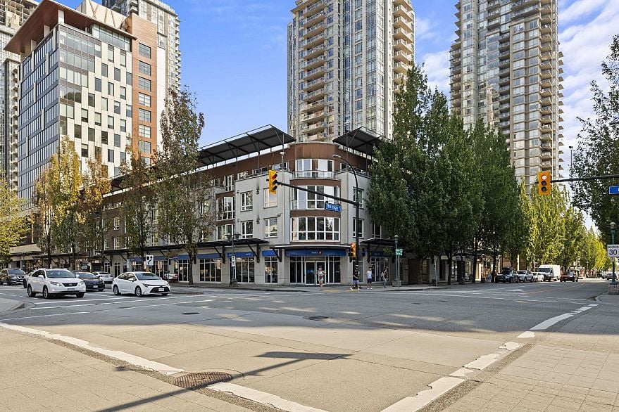 PH9 1163 THE HIGH STREET, Coquitlam BC V3B 7W2