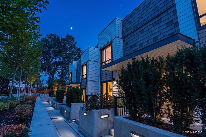 386 W 45th Avenue