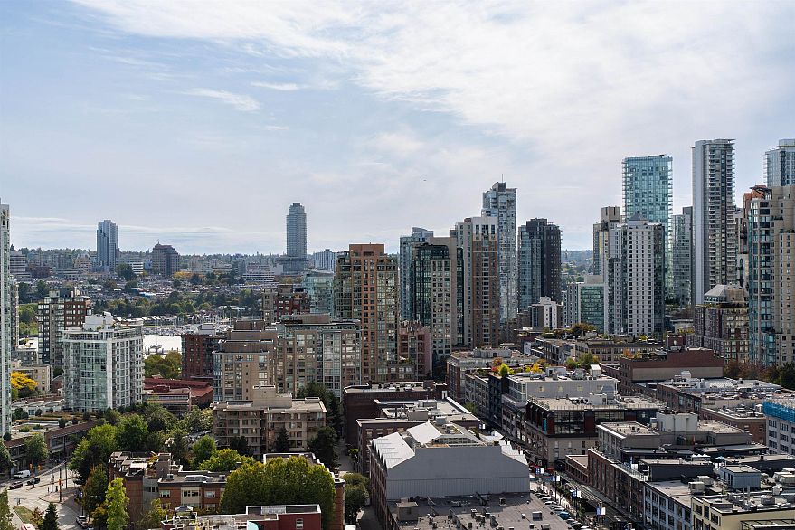 2004 885 Cambie Street