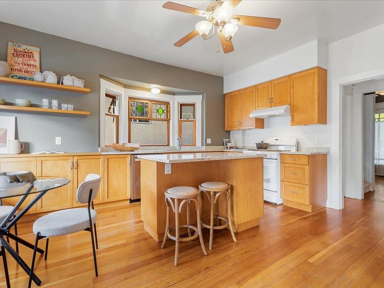 308 E 23rd Avenue