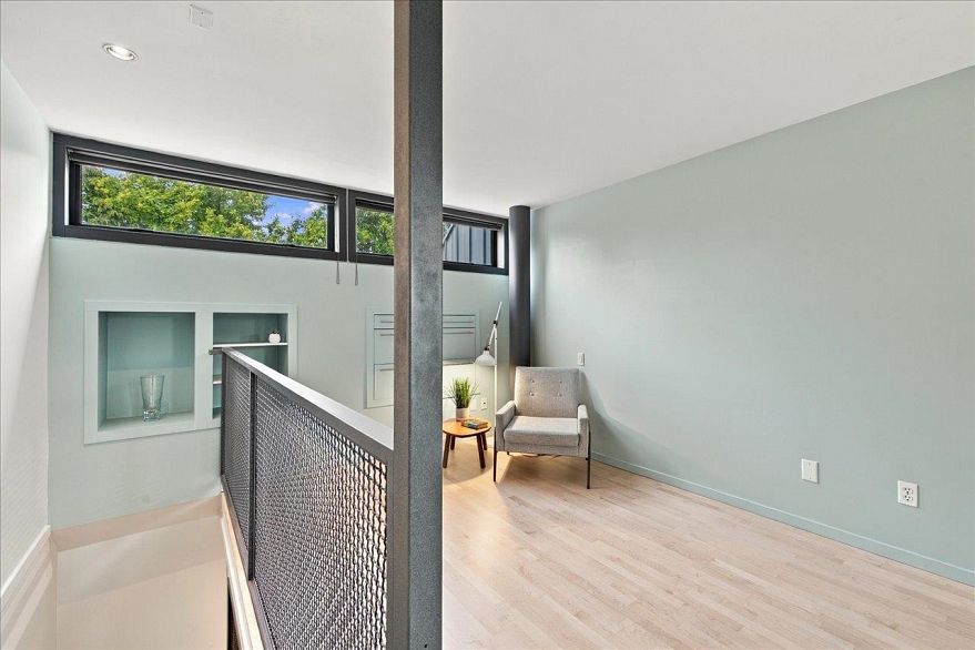 3008 Victoria Drive