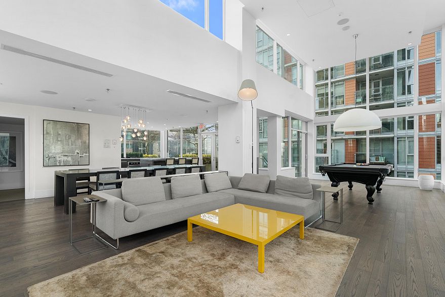 2501 1351 Continental Street