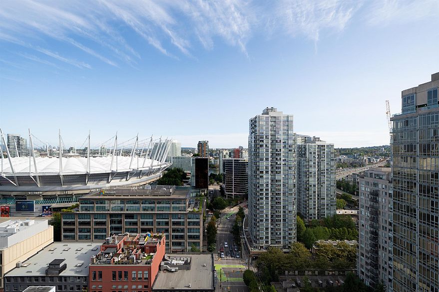 2004 885 Cambie Street