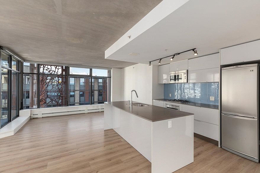 810 128 W Cordova Street