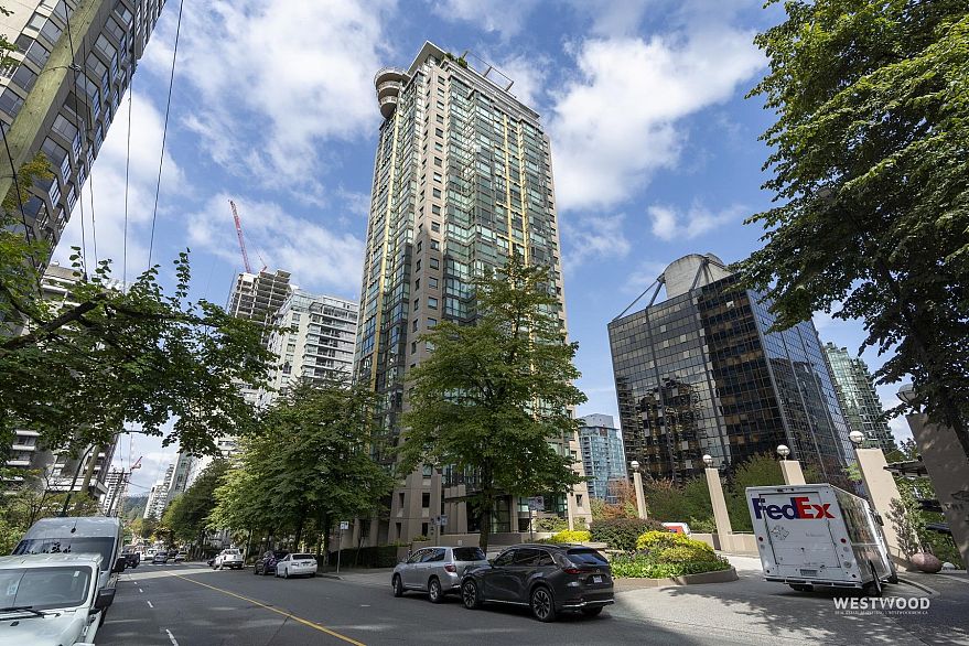 1708 1367 Alberni Street