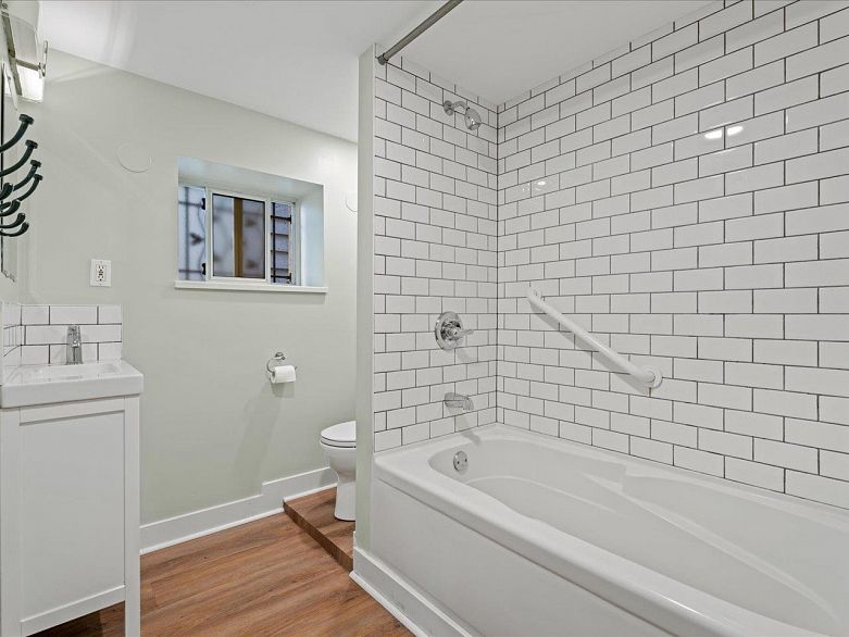 308 E 23rd Avenue