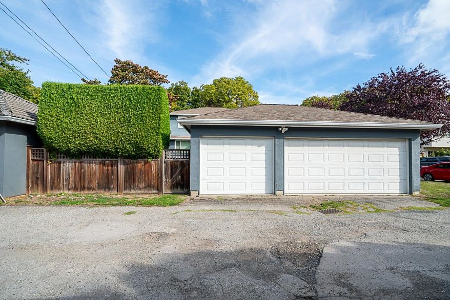 2308 W 14th Avenue