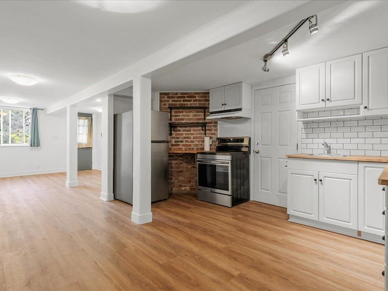 308 E 23rd Avenue