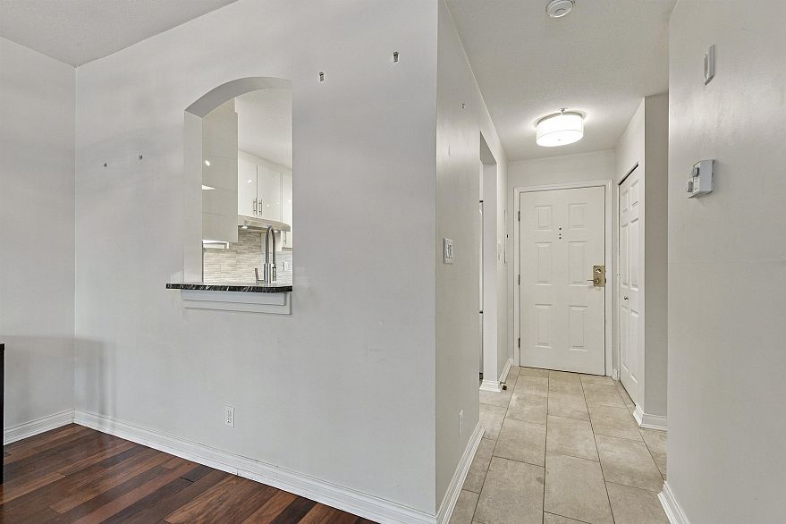 109 5835 Hampton Place