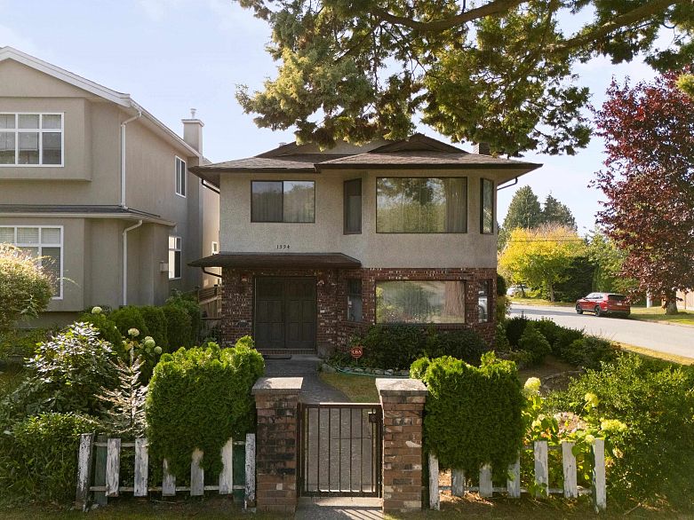 1594 W 68th Avenue