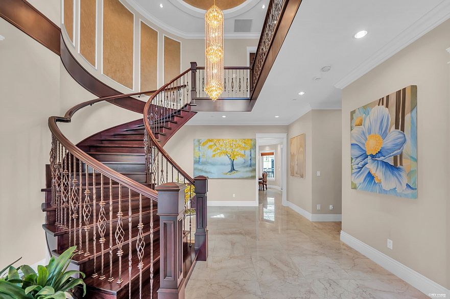 2769 W 49th Avenue