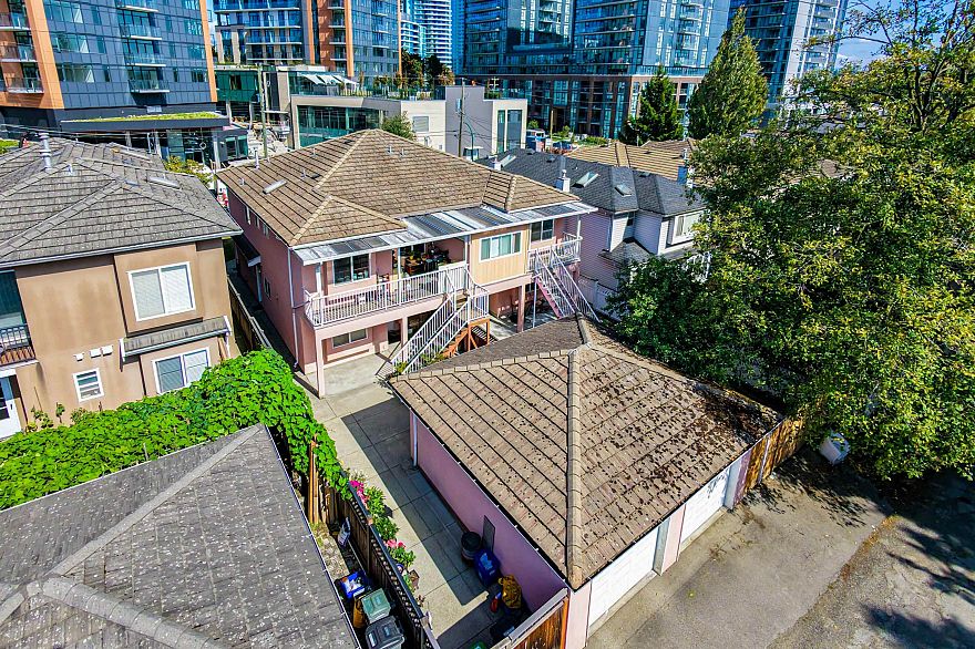 650 W 70th Avenue