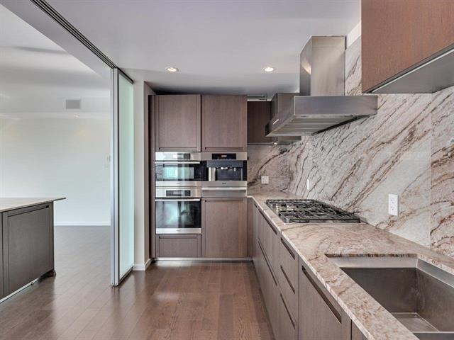 3603 1011 Cordova Street