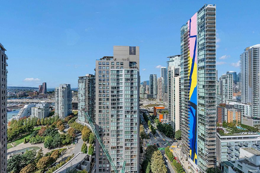 3005 1408 Strathmore Mews