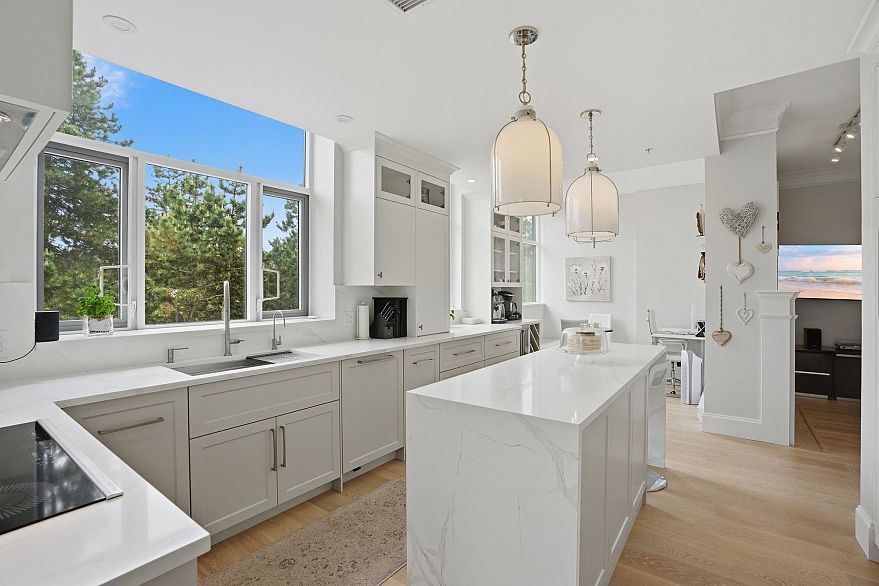 PH711 4759 Valley Drive