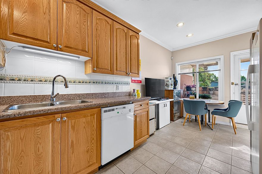 650 W 70th Avenue