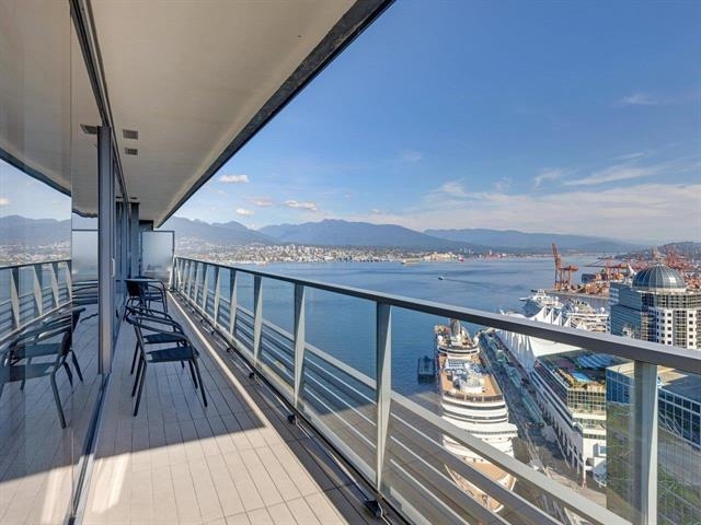 3603 1011 Cordova Street