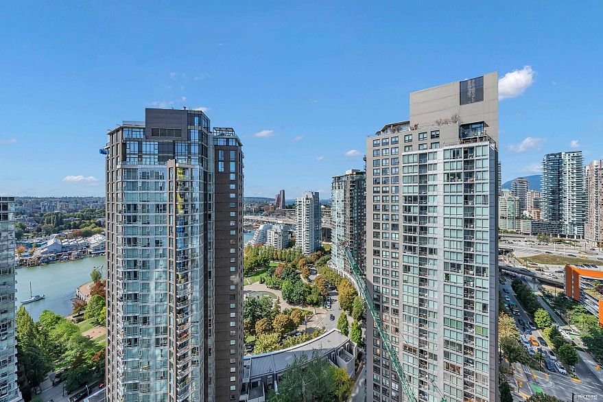 3005 1408 Strathmore Mews