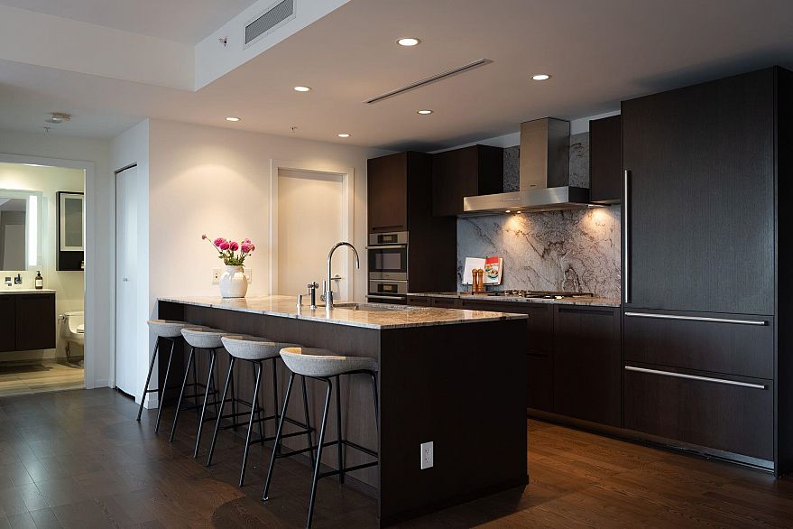 3804 1011 W Cordova Street