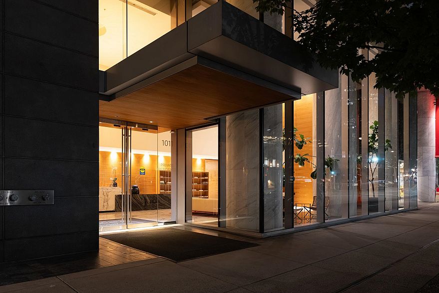 3804 1011 W Cordova Street