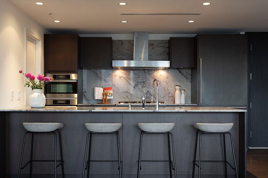 3804 1011 W Cordova Street