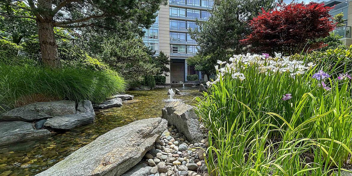 410 Beach Crescent