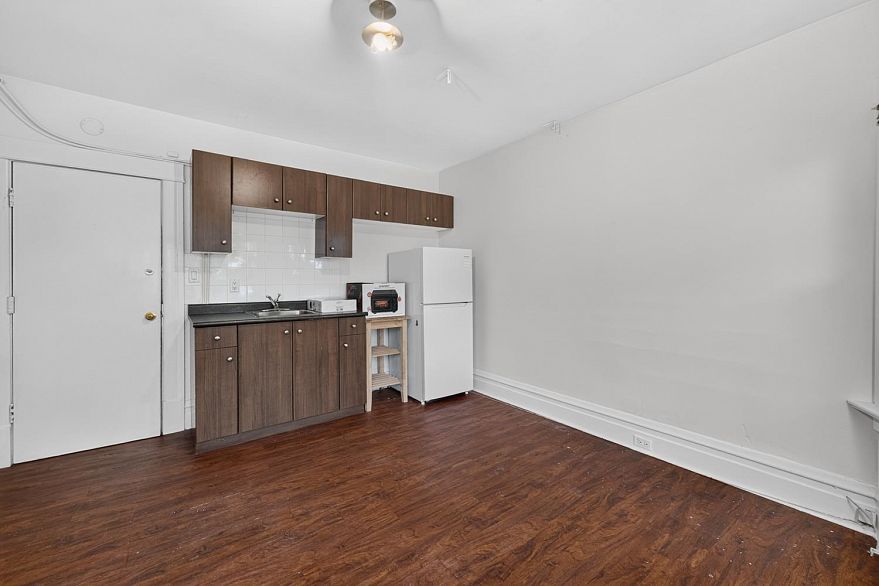 236 W 12th Avenue
