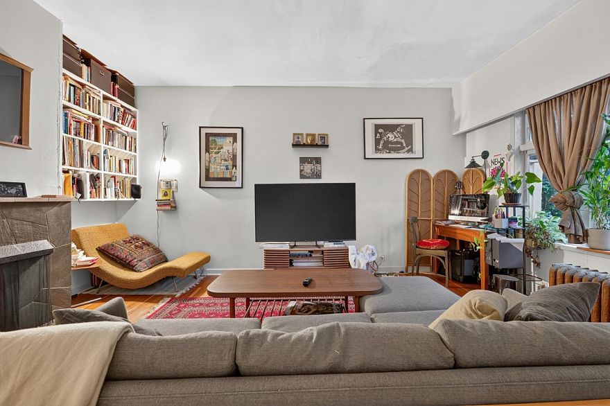236 W 12th Avenue