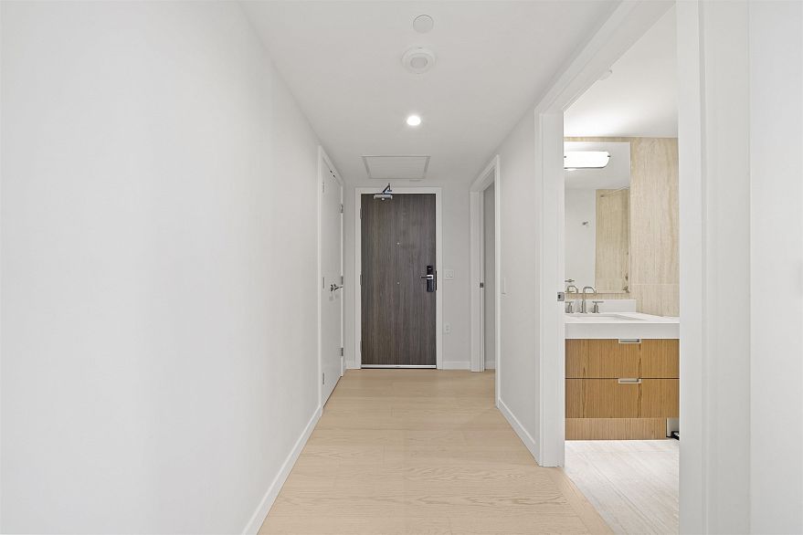 1801 1335 Howe Street