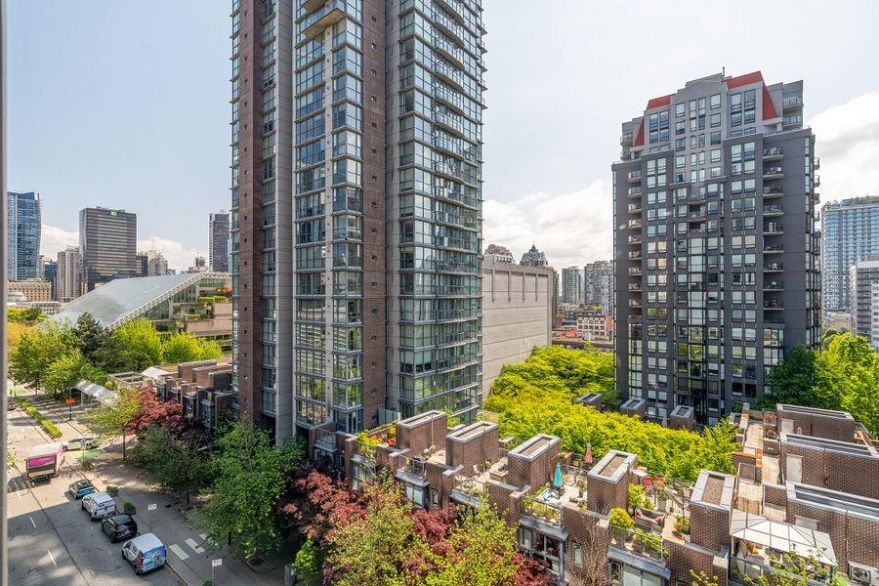 710 1050 Burrard Street