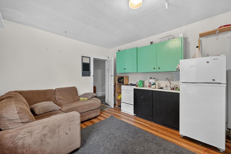236 W 12th Avenue