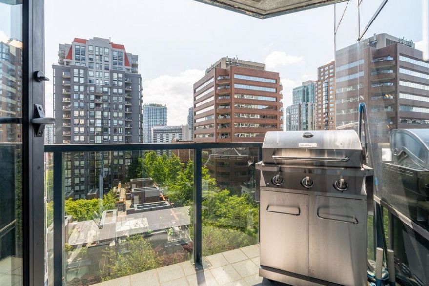 710 1050 Burrard Street