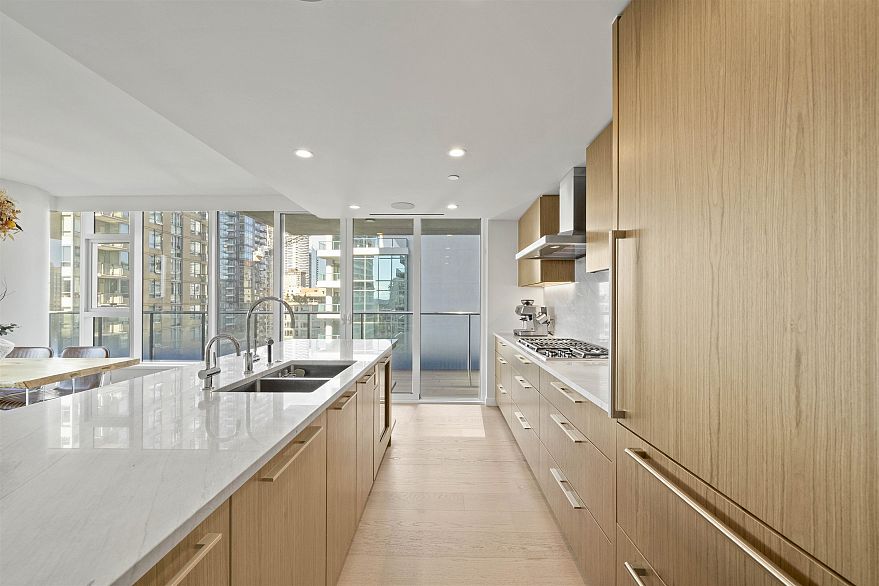 1801 1335 Howe Street