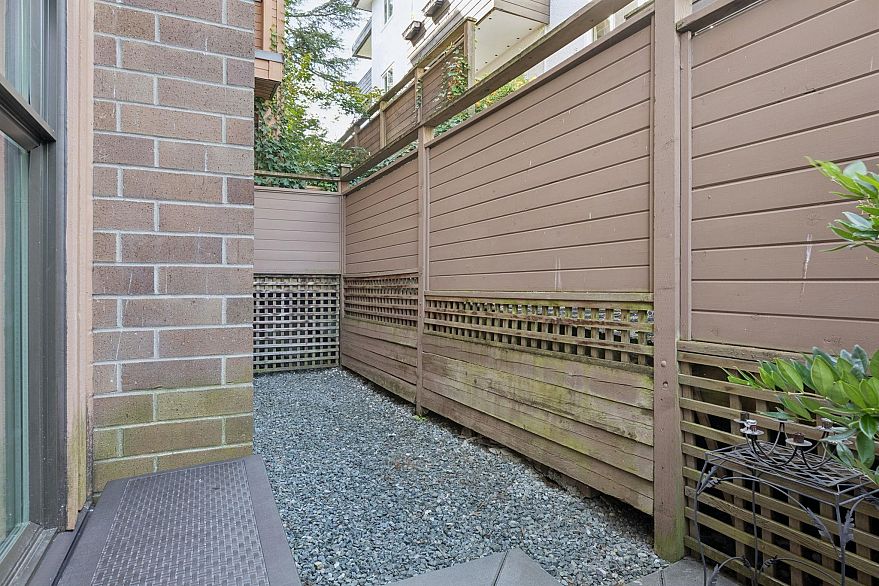 104 2211 West 2nd Ave