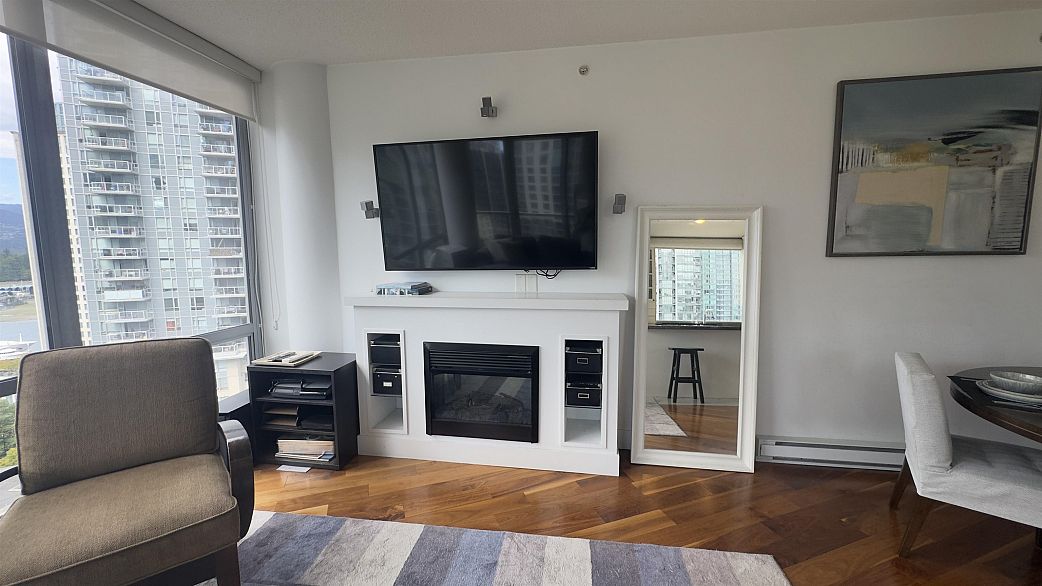 1404 1228 W Hastings Street