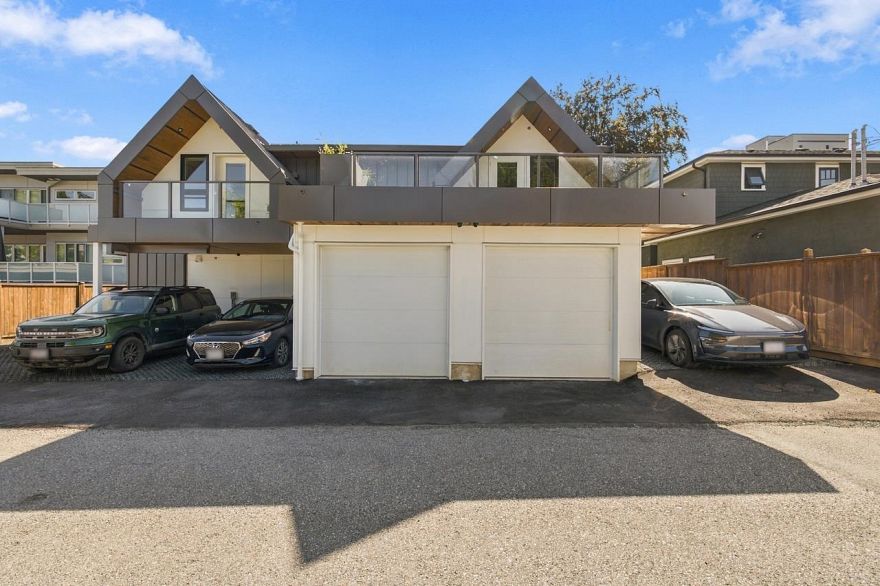 1135 W 33rd Avenue
