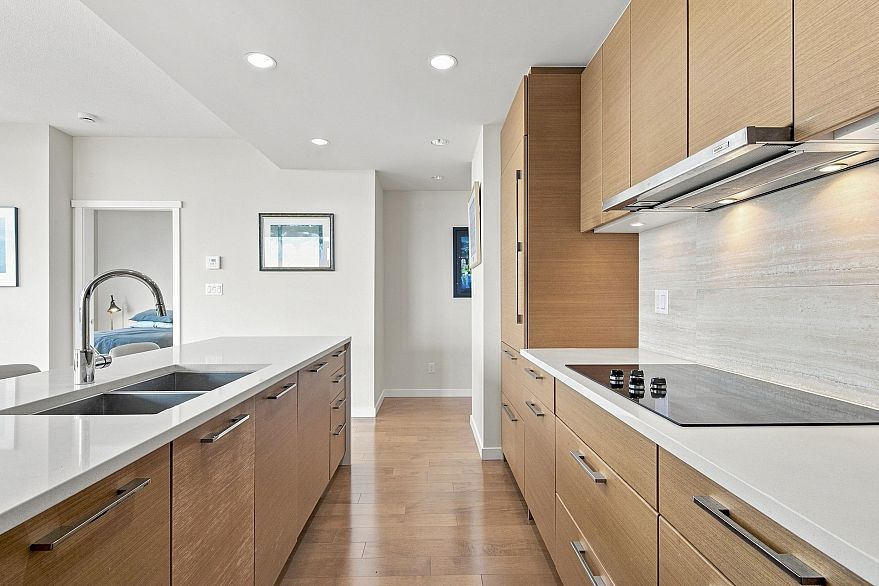 1905 5728 Berton Avenue