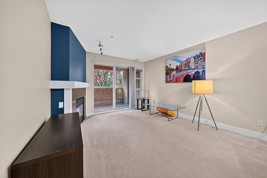 214 2388 Western Parkway