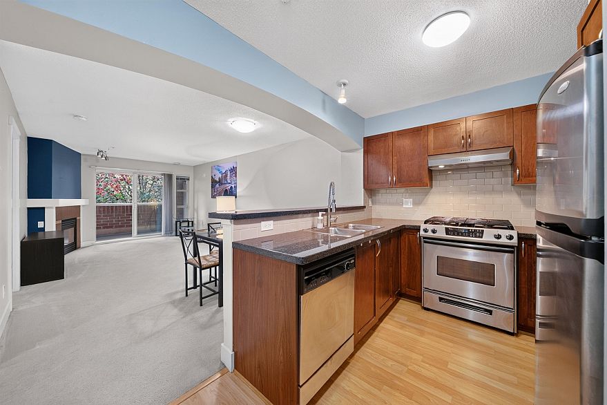 214 2388 Western Parkway