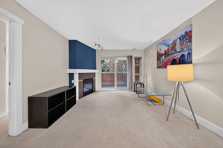 214 2388 Western Parkway
