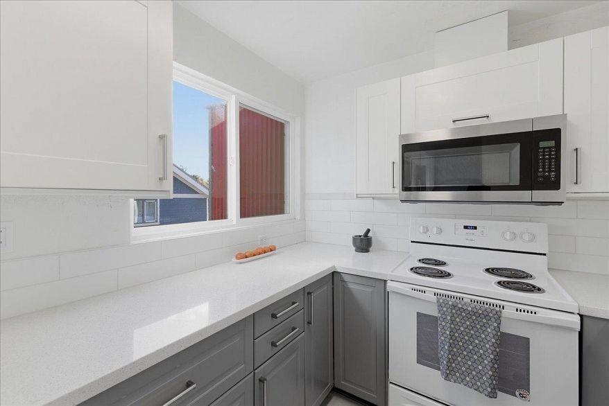 14 W 14th Avenue