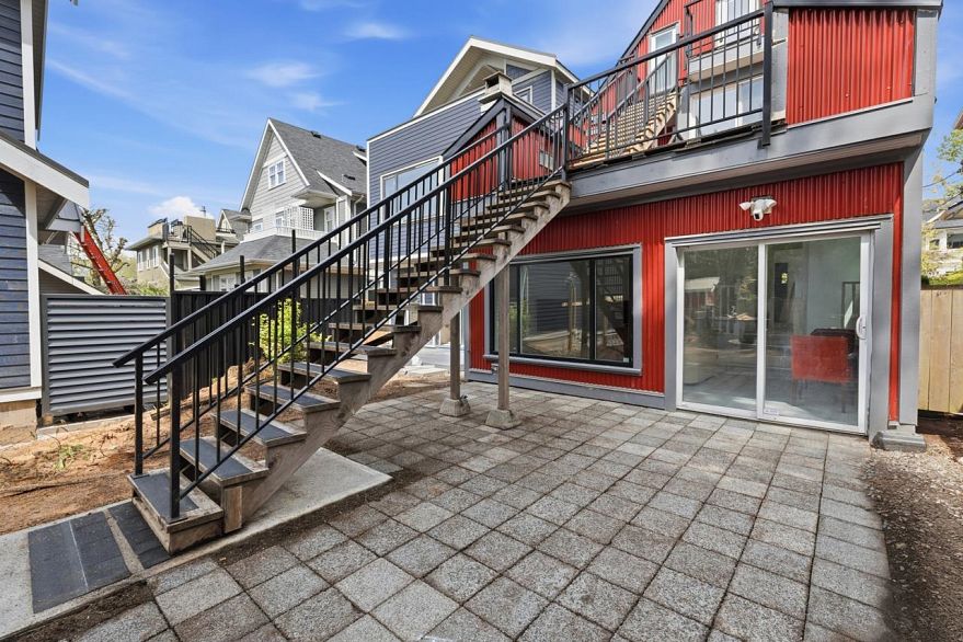 14 W 14th Avenue