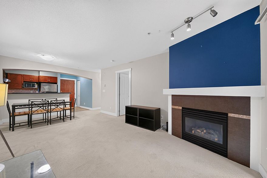 214 2388 Western Parkway