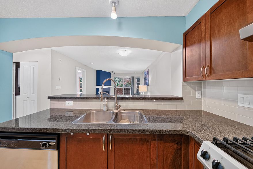 214 2388 Western Parkway