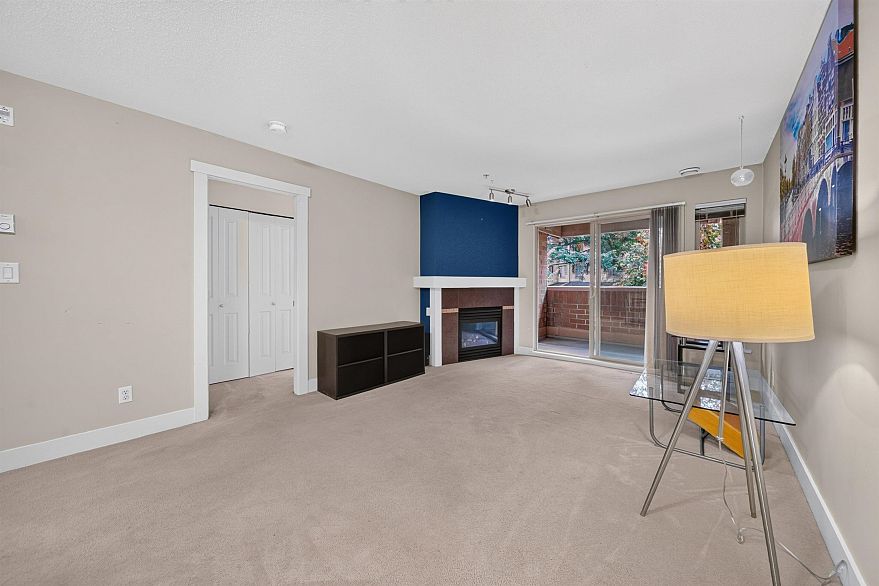214 2388 Western Parkway