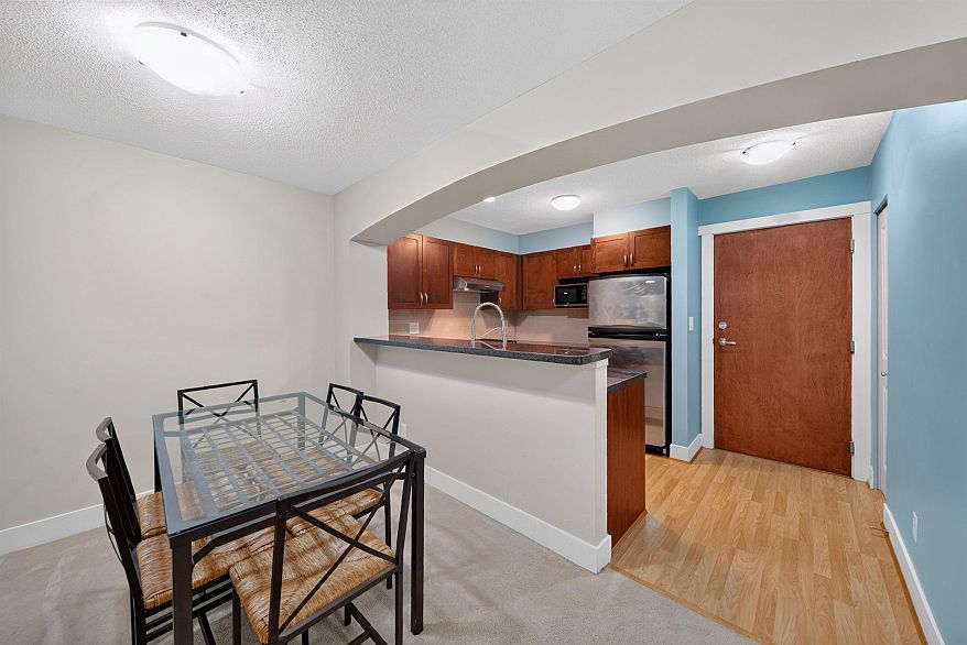 214 2388 Western Parkway