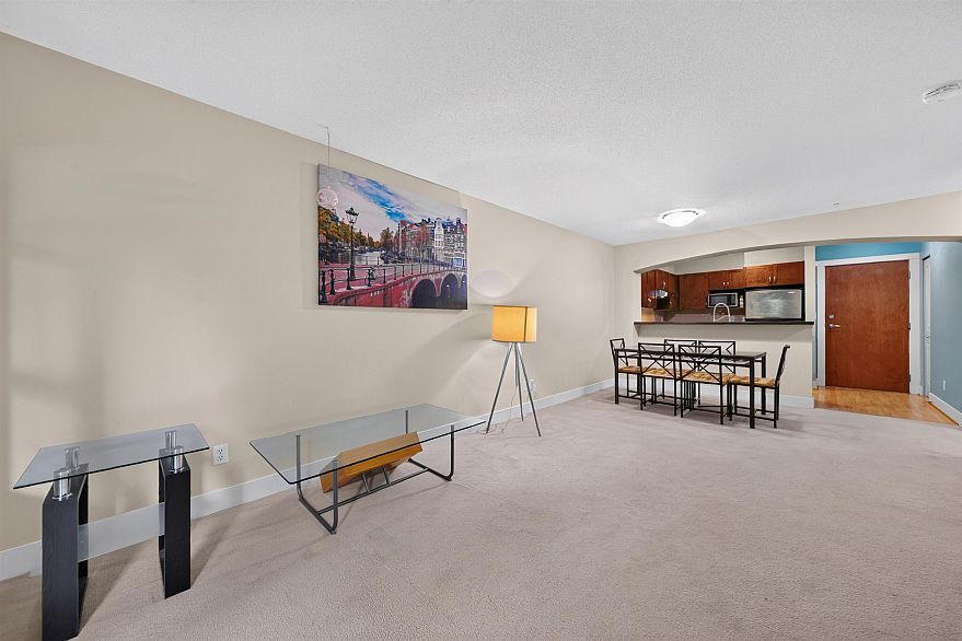 214 2388 Western Parkway
