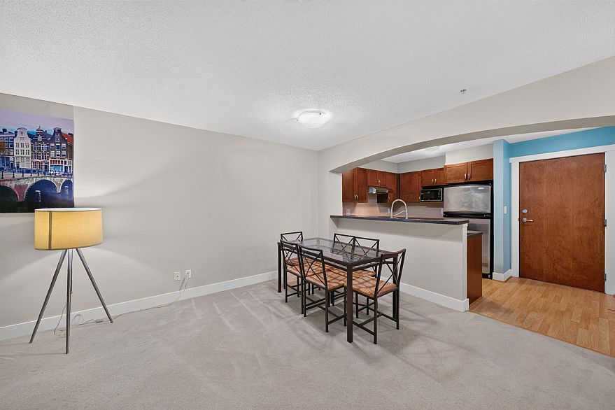 214 2388 Western Parkway